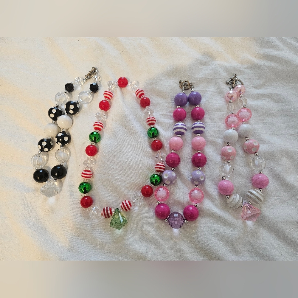 Hot Topic Colorful Beaded Necklaces Set